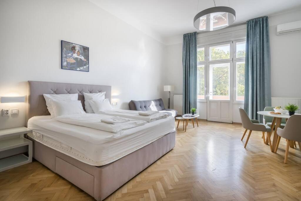 Klauzal Garden City Apartments Budapest Exterior foto